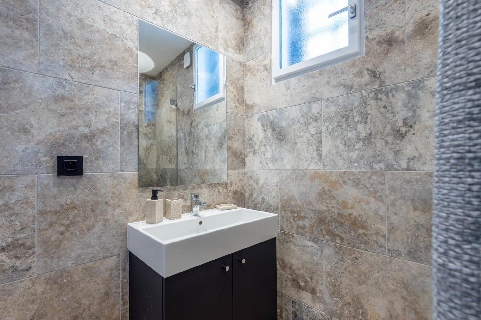 Le Beau Marcy - Contemporary City Centre Flat Annecy Luaran gambar
